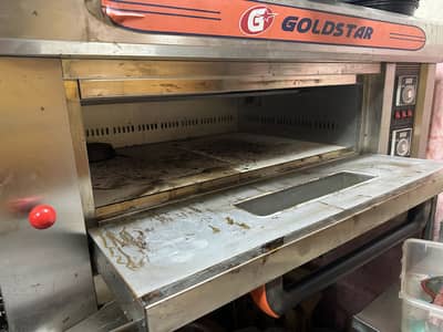 Restaurant commercial pizza oven, accessories and working table