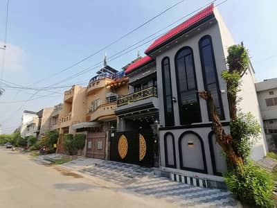 Facing Park House Of 5 Marla For sale In Eden Boulevard - Block B