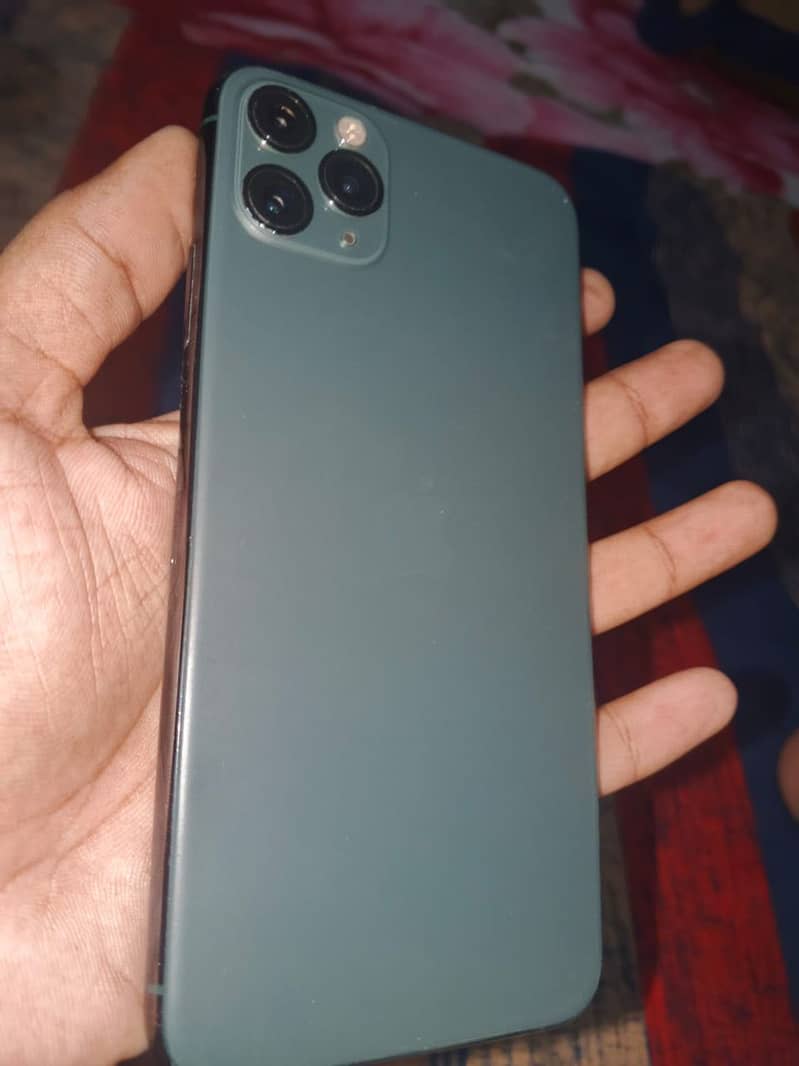 Apple iPhone 11 Pro Max 1