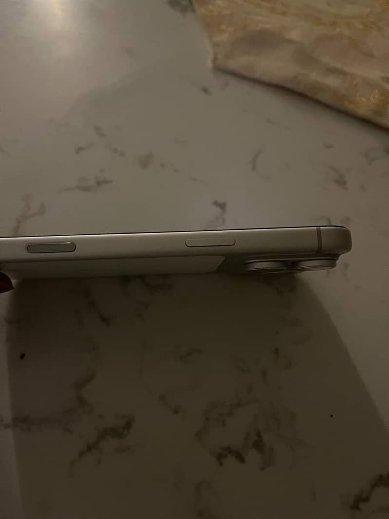 Apple iPhone 17 Pro Max 5
