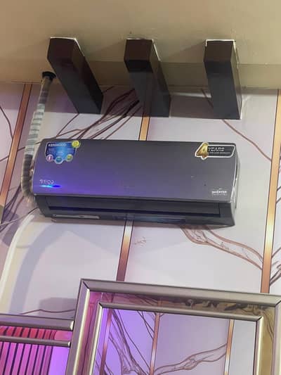 Ace 1 ton sale 10by10condition55000