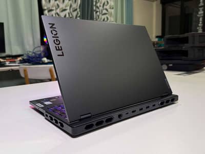 Lenovo Legion Pro 7 16ARX8H – RTX 4090 | Ryzen 9 7945HX | 32GB RAM