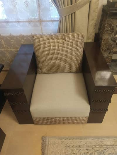 7 seater sofa seat 1 year use