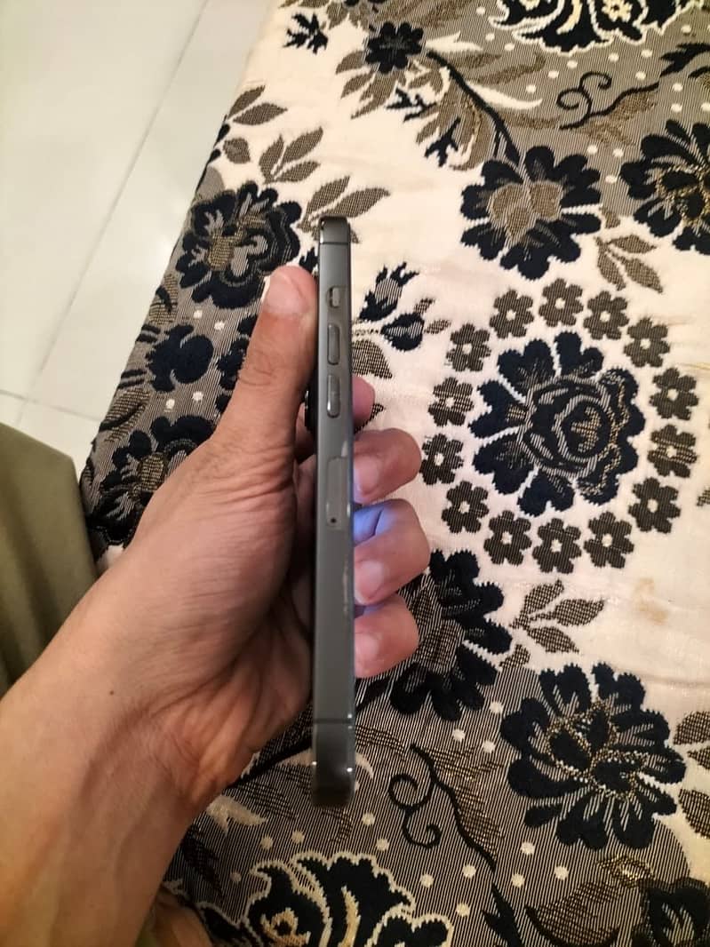 Apple iPhone 13 Pro 9