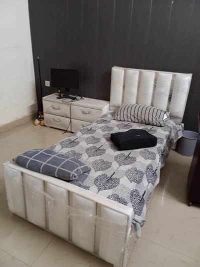 Slightly used just 2 months with 2 side tables