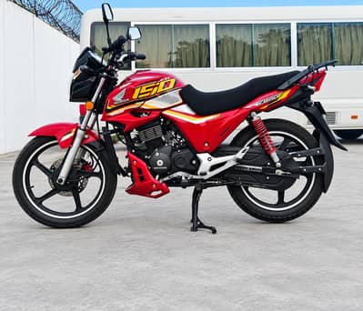 Honda cb150f Just as New