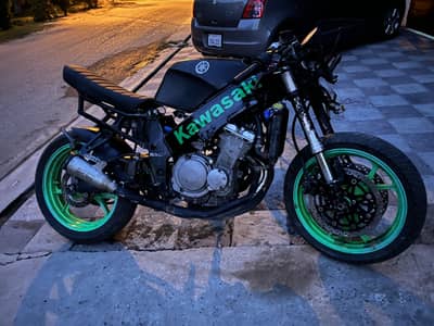 KAWASAKI ZXR250 with GSX250F inline 4 cylinder  engine