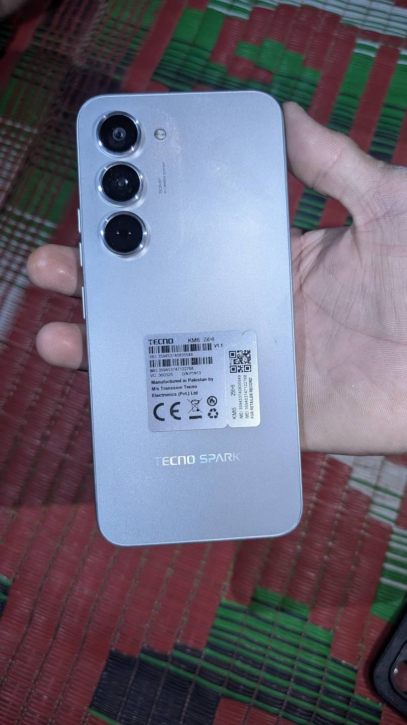 Tecno spark 40 pro 0