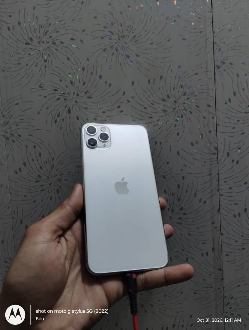 Apple iPhone 11 Pro Max 0