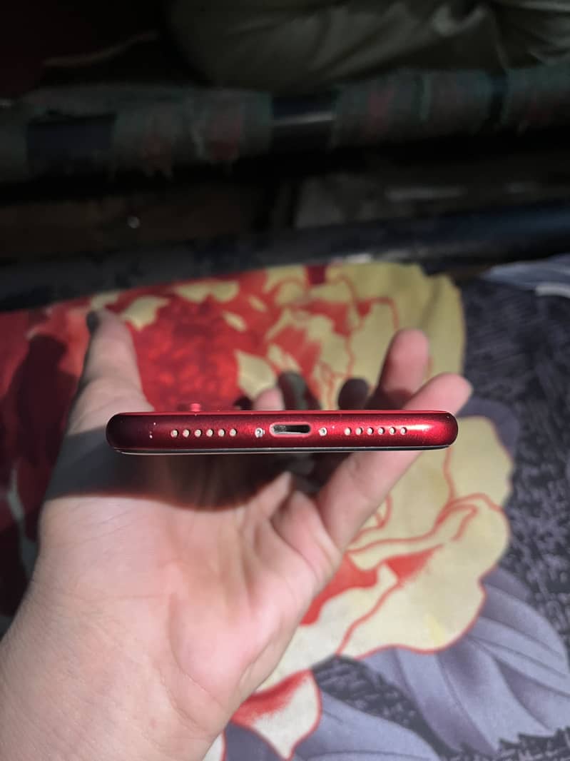 Apple iPhone 11 6