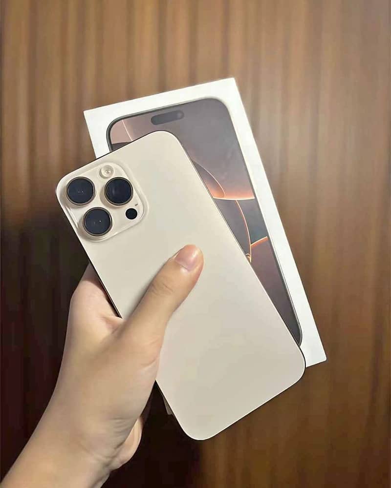 Apple iPhone 16 Pro Max 0