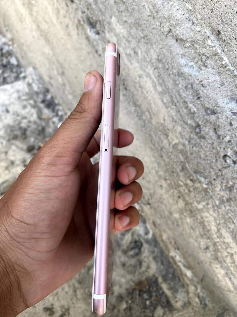 Apple iPhone 7 Plus 1