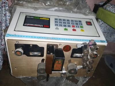 automatic wire  cutting and striping machin