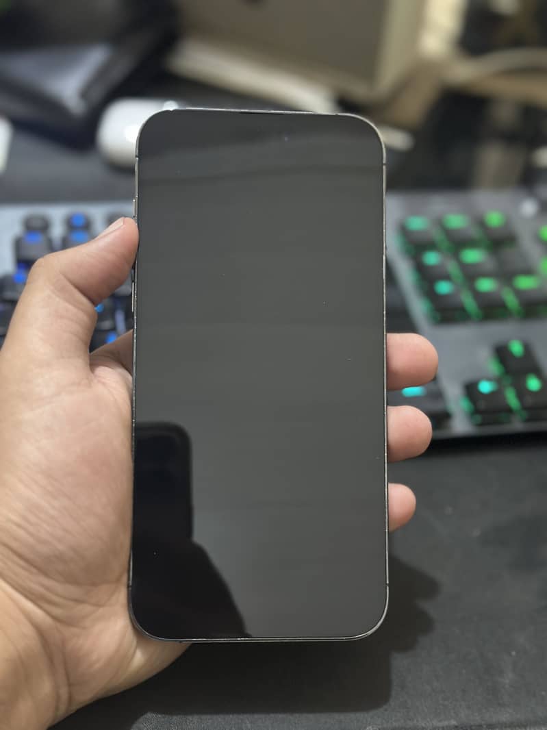 Apple iPhone 14 Pro Max 4