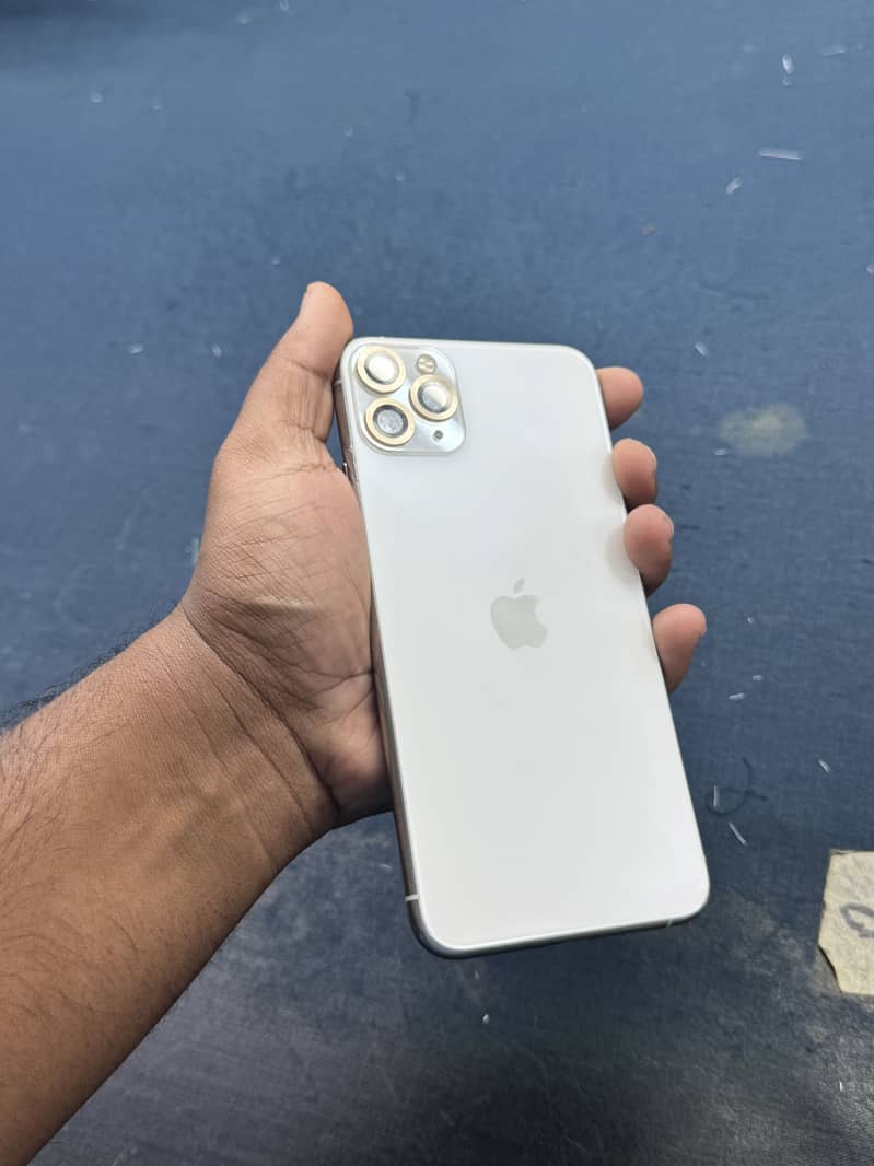 Apple iPhone 11 Pro Max 0