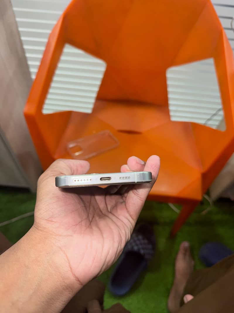 Apple iPhone 15 Pro Max 1
