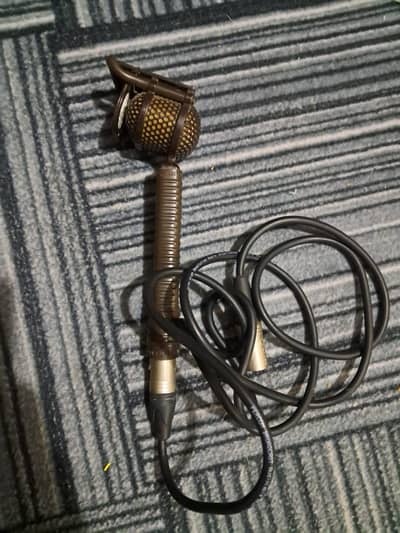 Coles 4104B Vintage Microphone Made in England with XLR Cable - Quetta