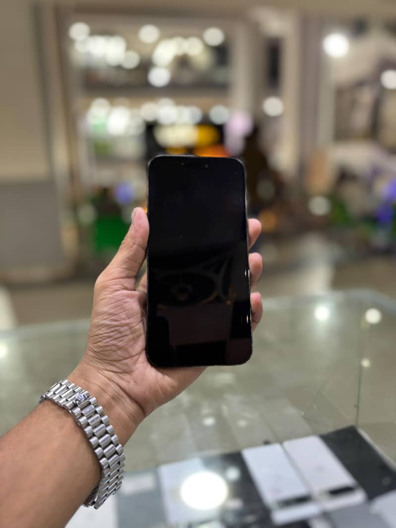 Apple iPhone 14 Pro Max 3