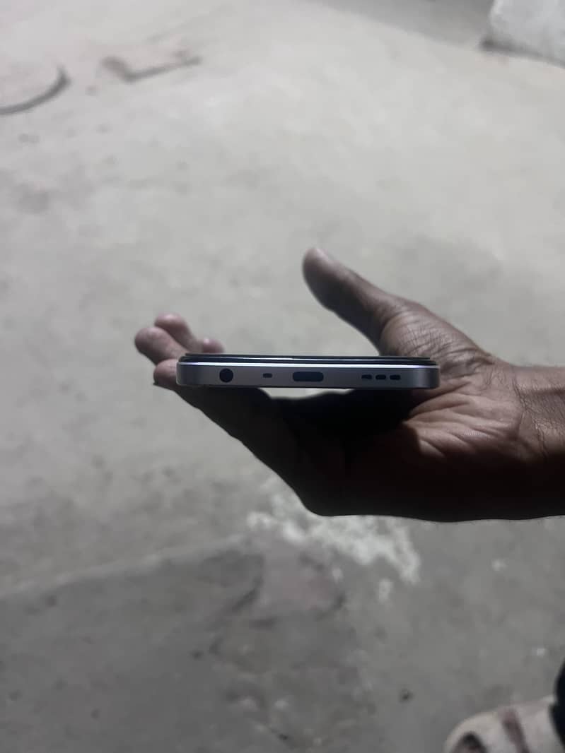 OPPO A78 0