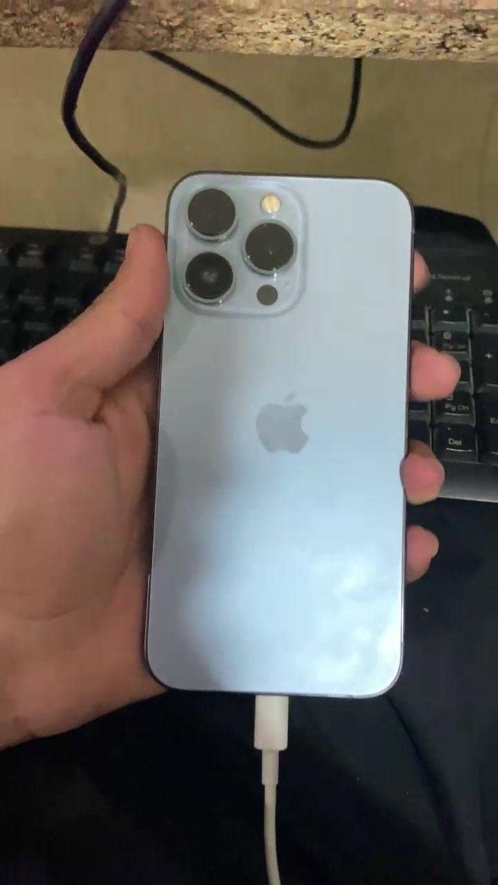 Apple iPhone 13 Pro 1