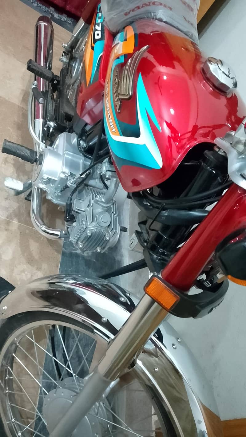 Cd 70 2027 0