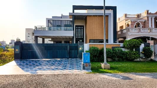 Facing Park House 1 Kanal For sale In DHA Phase 7 - Block Z2