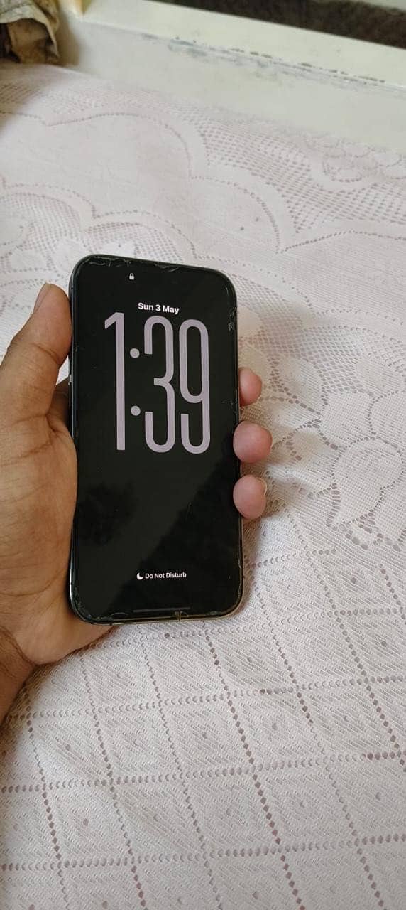 Apple iPhone 14 Pro 1