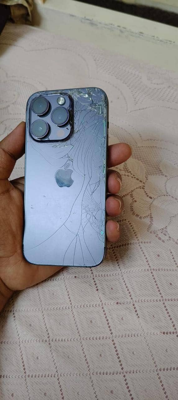 Apple iPhone 14 Pro 2