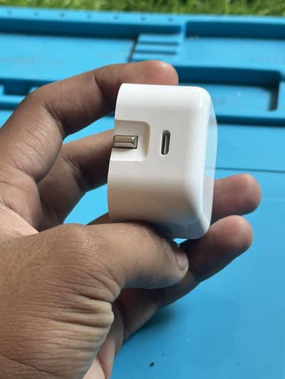 A new charger orignal apple store