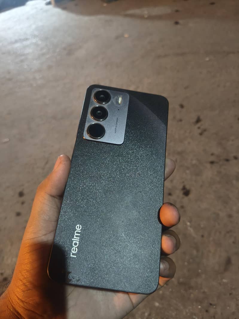 Realme C75 0
