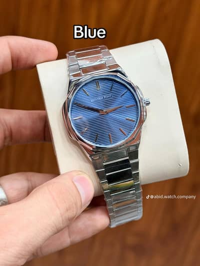 4 and price very good and higher quality watch ⌚