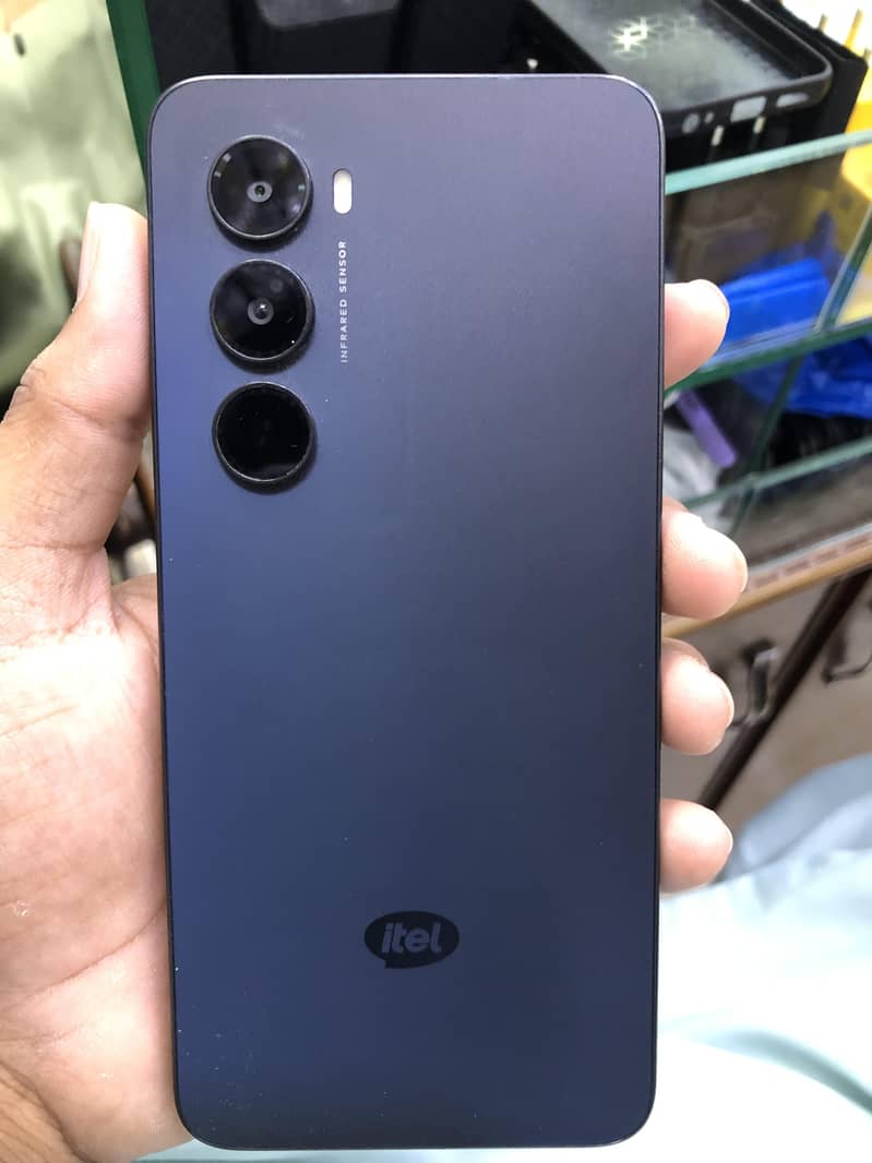 Itel A100 0