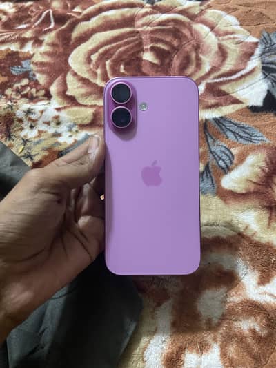 Apple iPhone 16