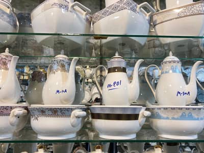 BONE CHINA DINNER SET AVAILABLE 61PCS OR 72 PCS 8 PERSON SERVING
