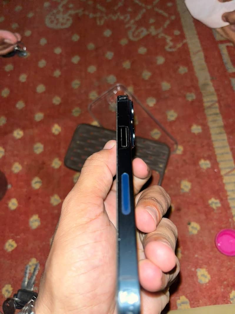 Apple iPhone 14 2