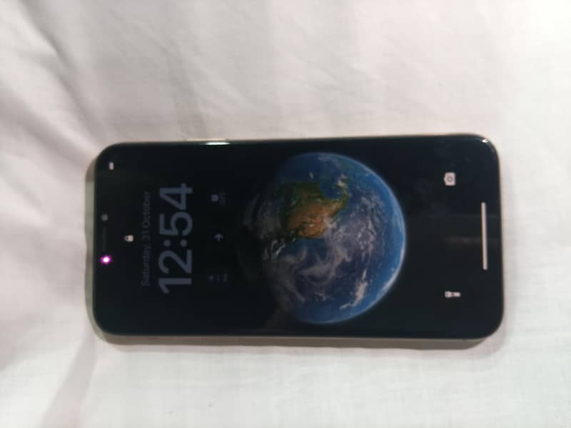 Apple iPhone XS 1