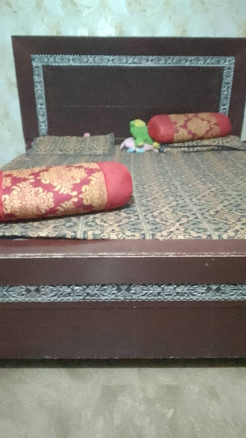 king size bed 1