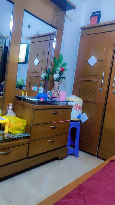 bedroom set wood per hy good condition with mattress molty foam