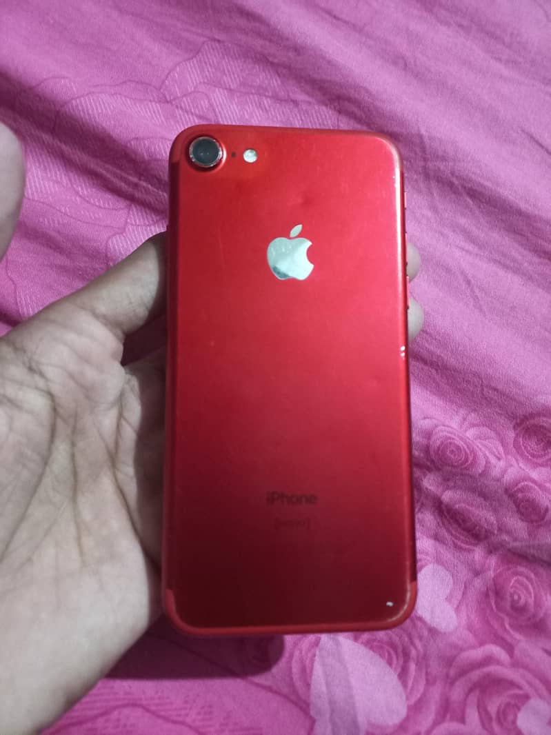 Apple iPhone 7 0