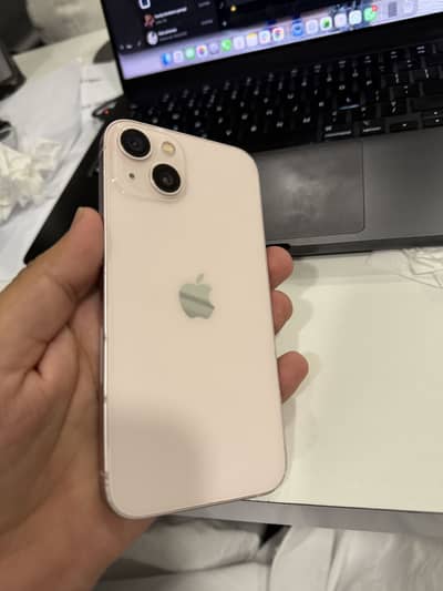 Apple iPhone 13