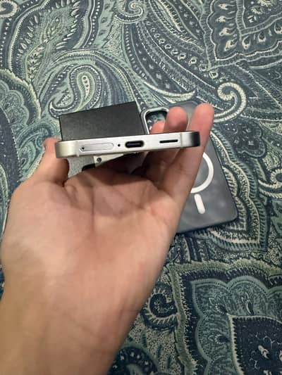 Samsung Mobile S24