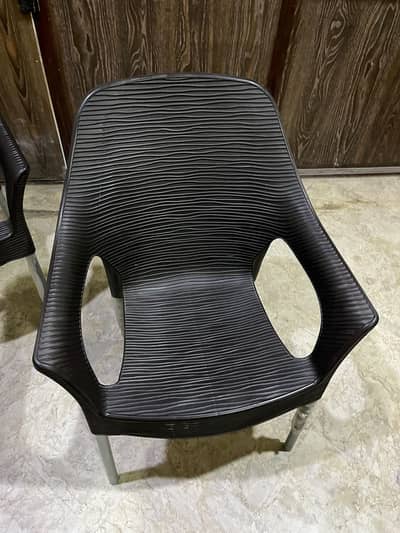 20 Chairs and 1 Table for Sale