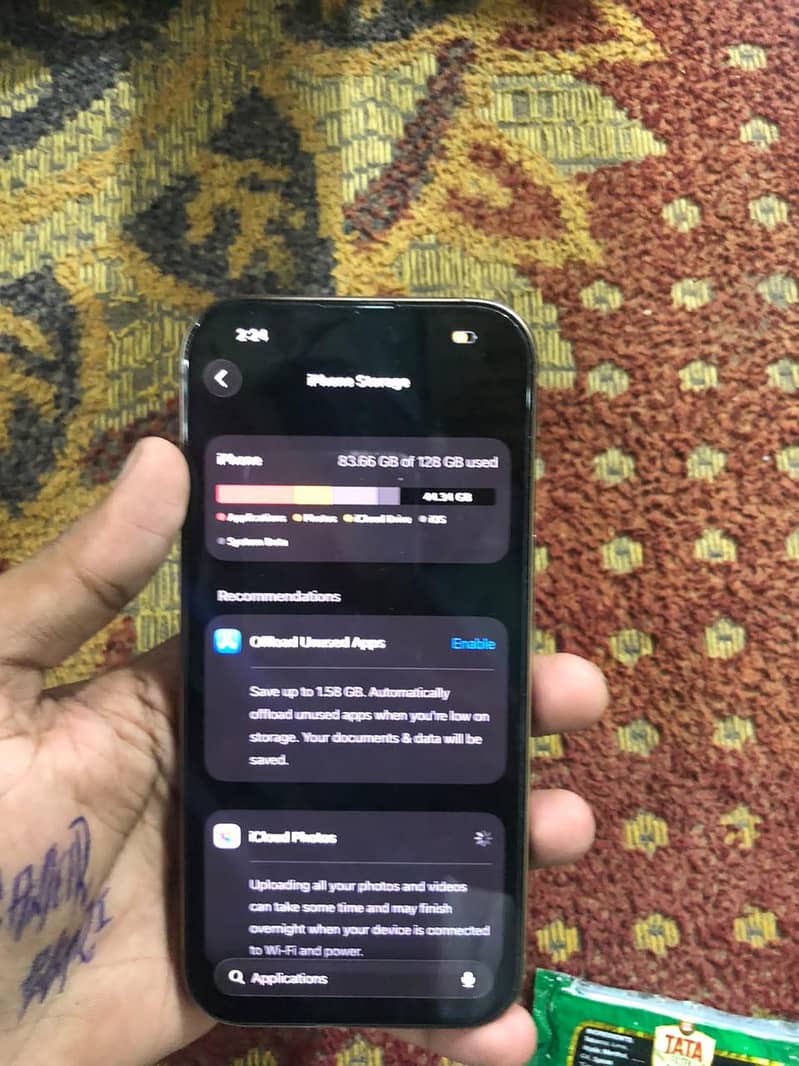 Apple iPhone 16 Pro 0