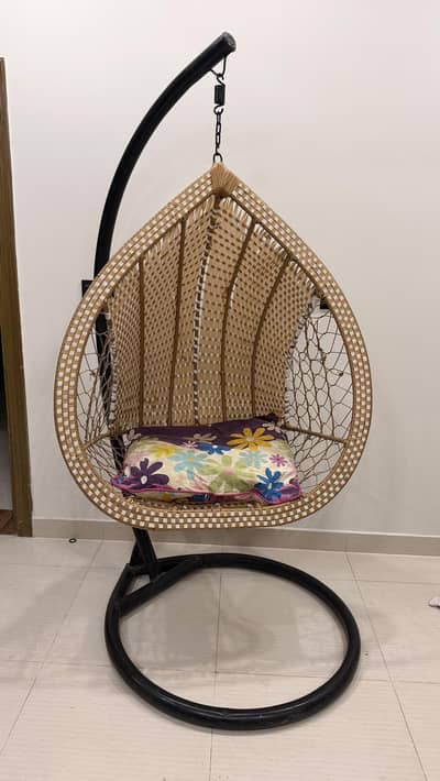 Garden swing / hanging chair