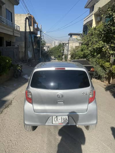 Daihatsu Mira 2012