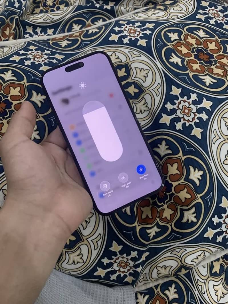 Apple iPhone 14 Pro Max 1