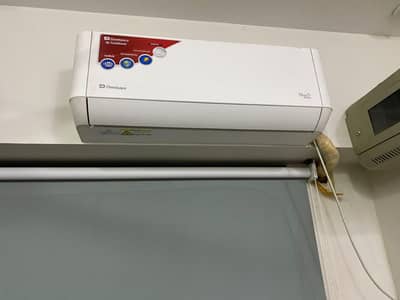 Dawlance 0.75 Ton Inverter Cool Only AC Used Like New