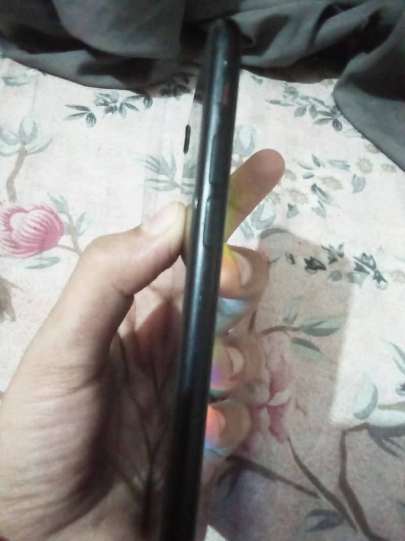 Apple iPhone SE 3