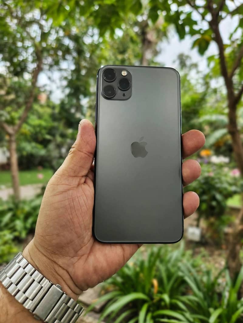 Apple iPhone 11 Pro Max 0