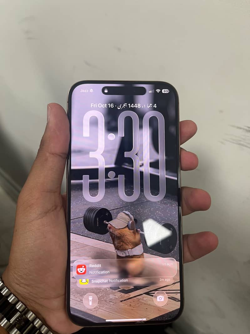 Apple iPhone 16 Pro Max 5